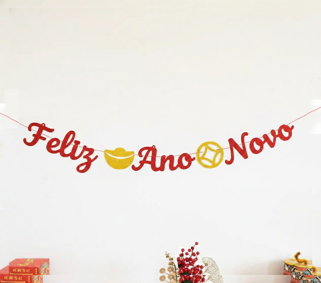 Enfeite Feliz Ano Novo em Feltro com Cordão Decorativo - 1